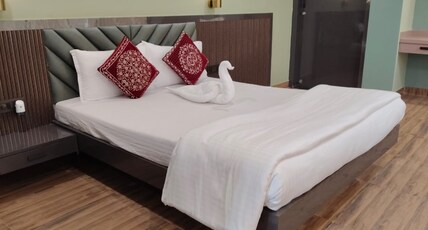 HOTEL RATNADURGA Room Type - Executive Room 1