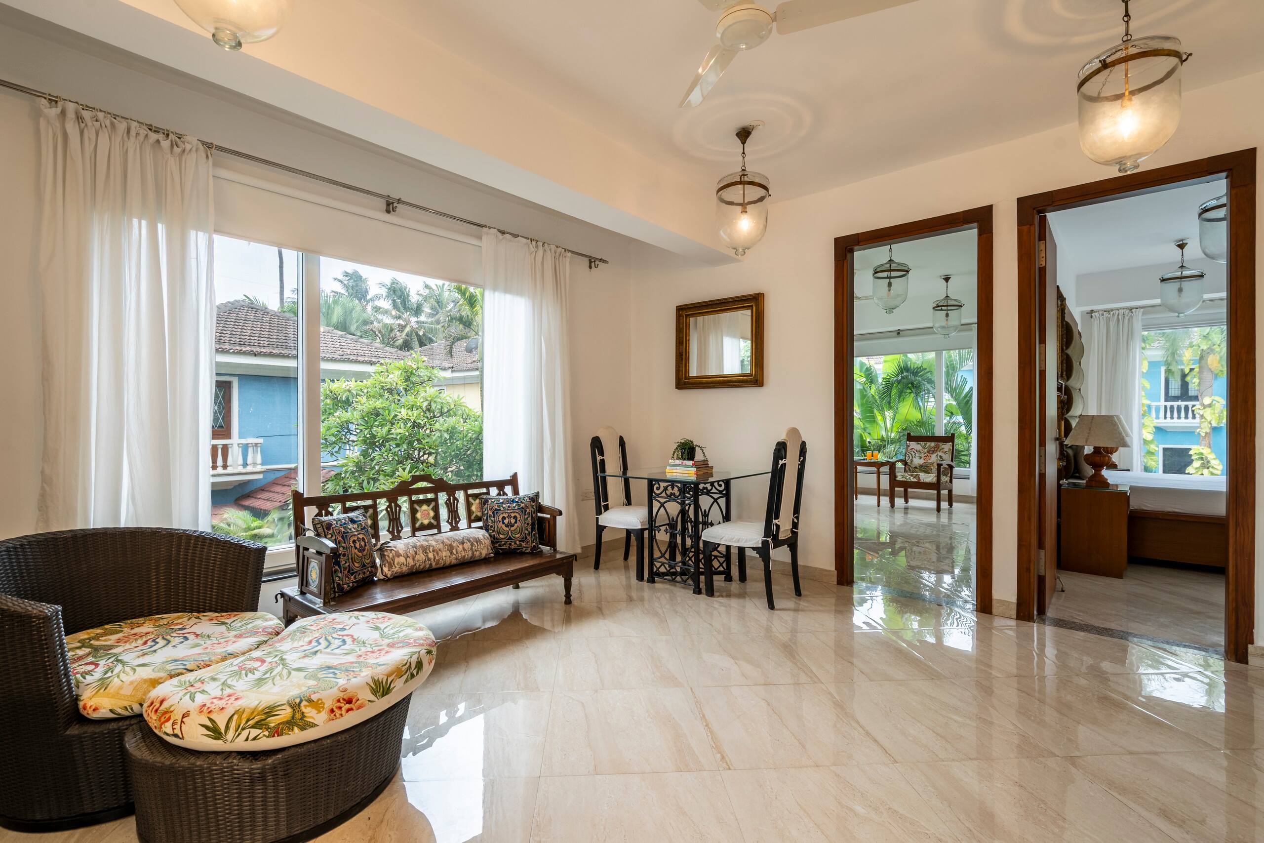 Staymaster La Ezula 2BHK Pool Candolim Beach - Tap to explore photos