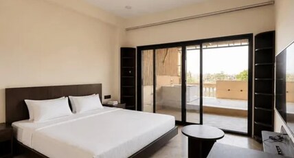 FabHotel Aura Azure Room Type - Deluxe Room