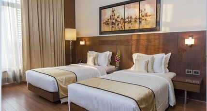 Monotel Luxury Business Hotel Room Type - King Room (NON SMOKING)