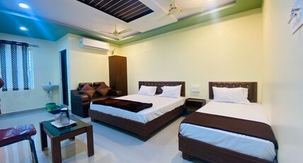 Hotel Apna Taj Residency Room Type - Royal Room Hotel Apna Taj Residency Room Type - Royal Room