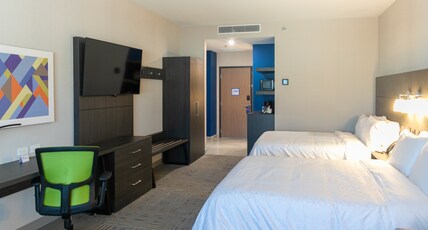 Holiday Inn Express & Suites TIJUANA OTAY Room Type - 2 Queen Standard