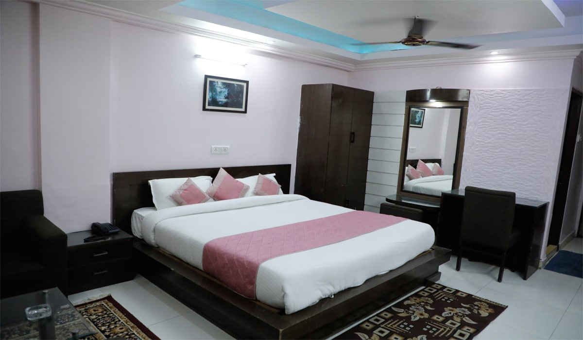 Mayfair inn - A Business Hotel - Tap to explore photos