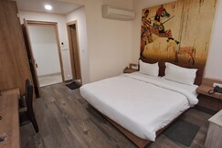 HOTEL KUBER