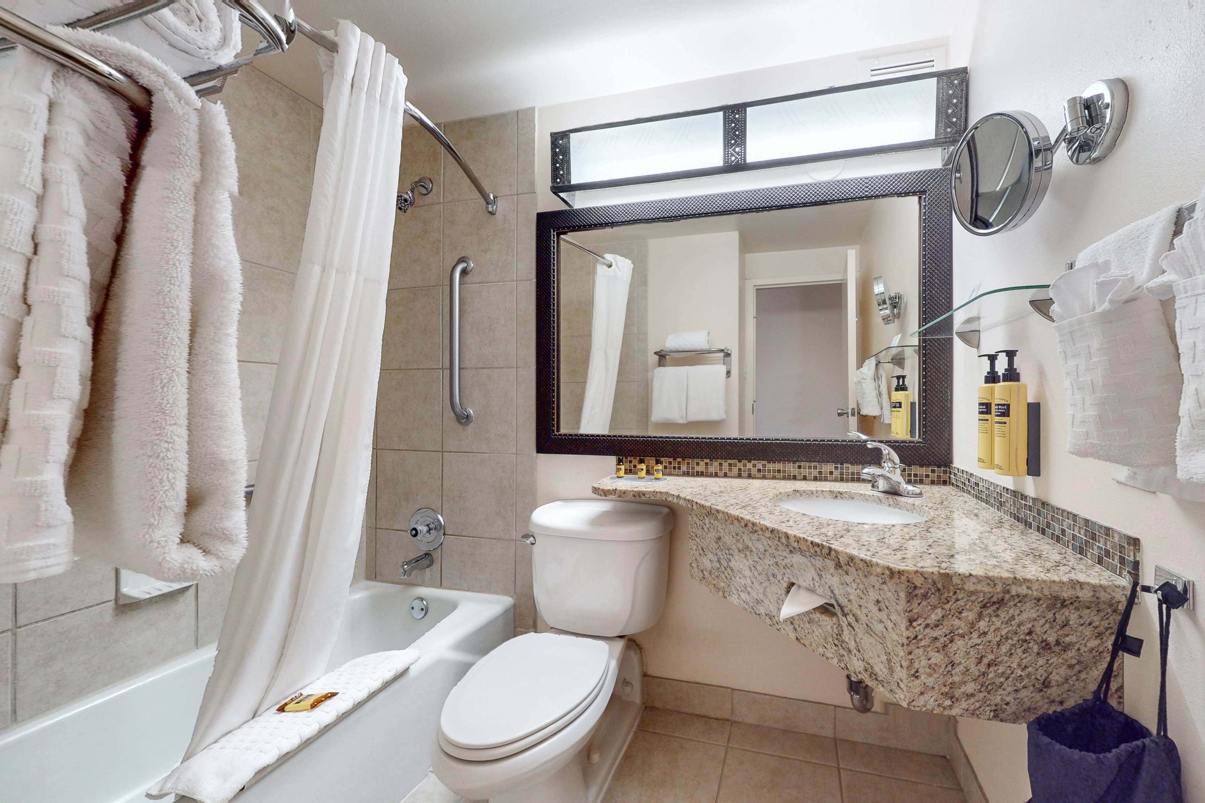 Best Western Plus Rio Grande Inn - Tap to explore photos