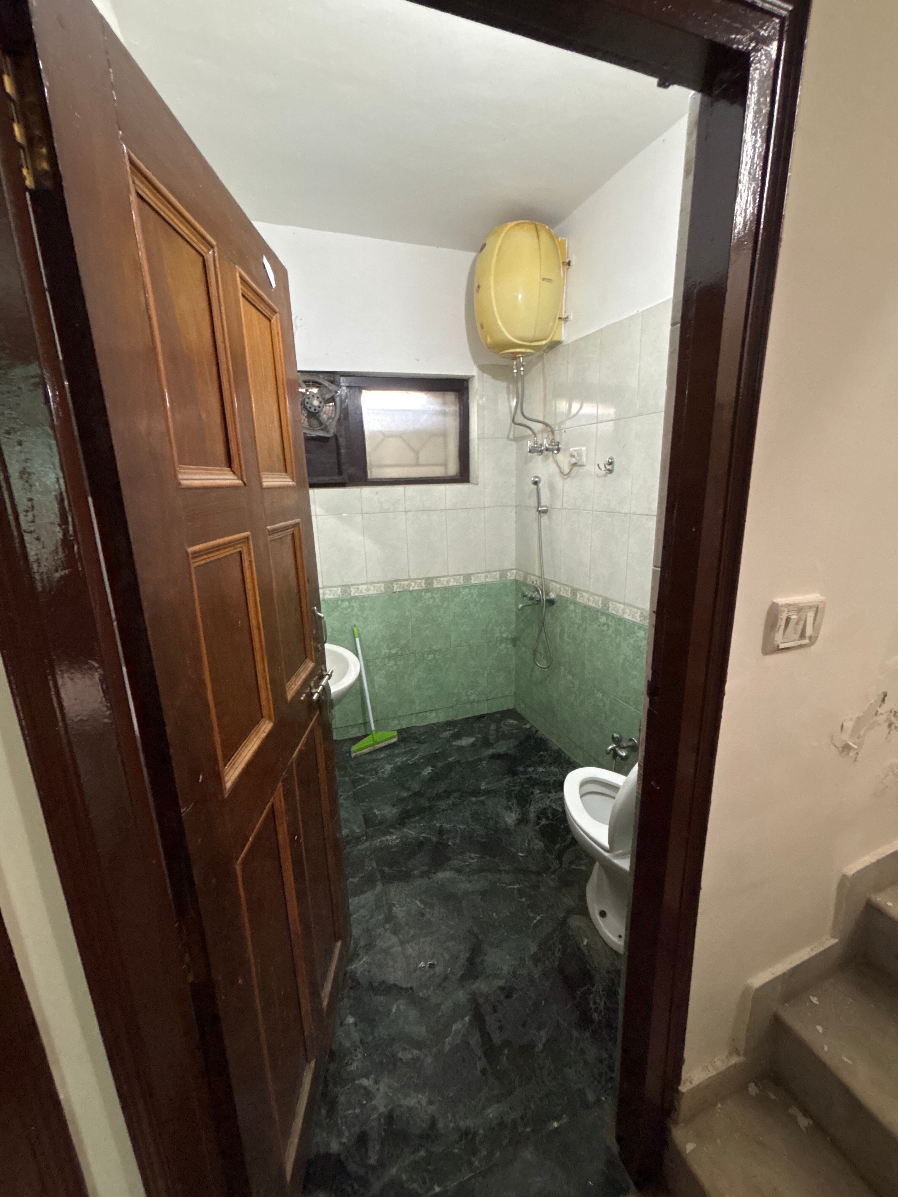 Blue Rose Homestay - Tap to explore photos