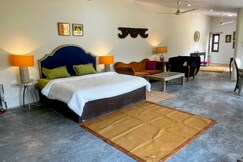 Kunal Farms by the Lake