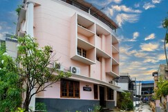 Rams Guest House Technopark