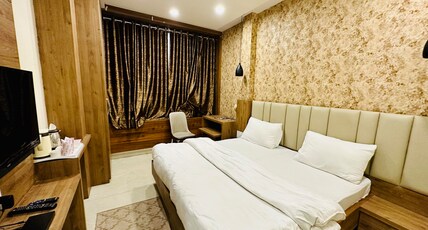 Hotel Shubham Room Type - KING ROOM