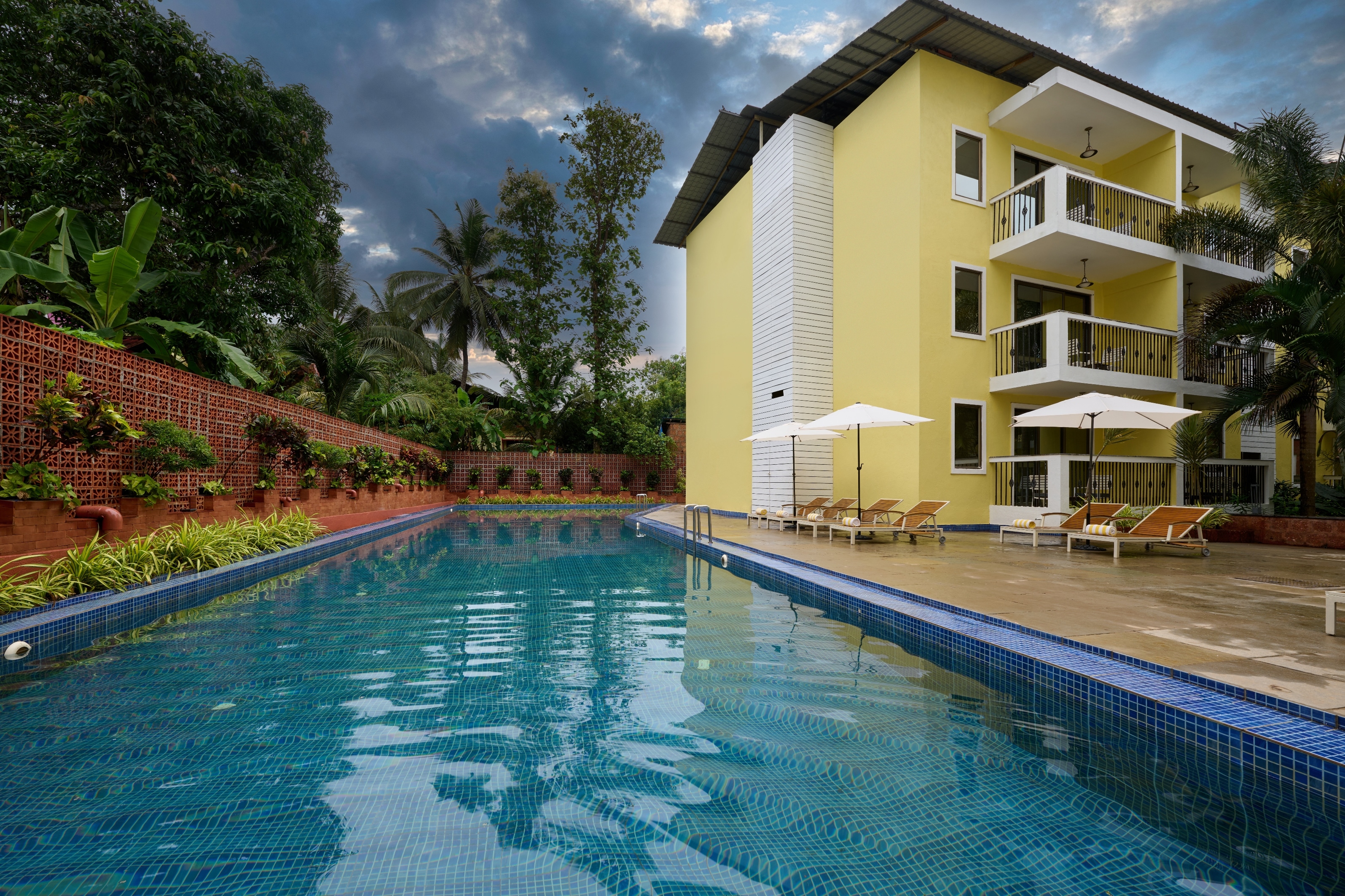 Sea Breeze Sarovar Portico Varca Goa - Tap to explore photos
