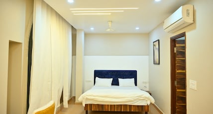 Hotel Nayaab Room Type - Deluxe Room