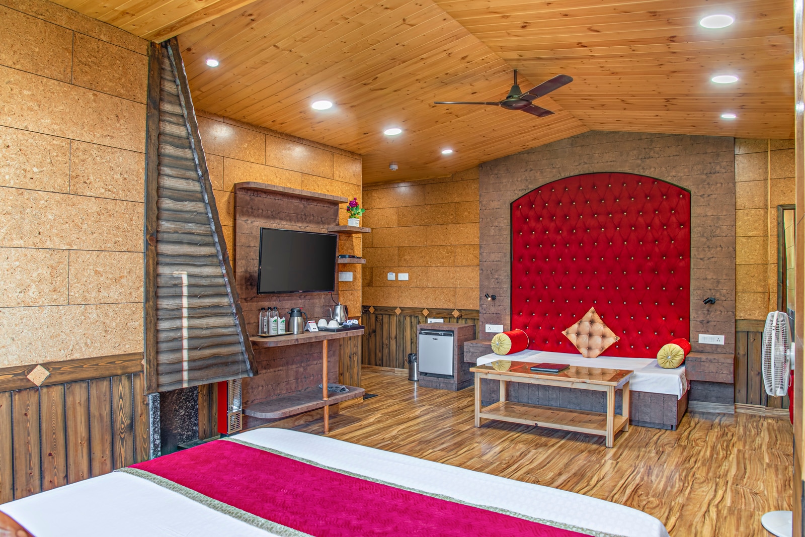 Kanishka Retreat Resort Chail - Tap to explore photos