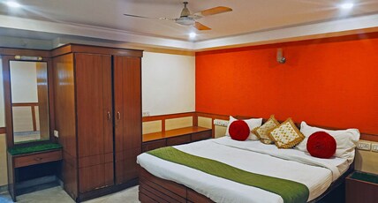 Sri Krishna Lodge Marathahalli Bridge Room Type - Suite Room AC