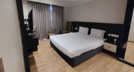 HOTEL ACCORD PREMIER Room Type - DELUXE ROOM