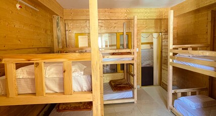 Jungle by sturmfrei Kasol Room Type - 6-Bed Female Dorm