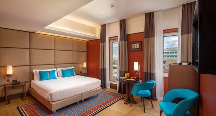 The Independent Hotel Room Type - Superior Room