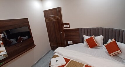 Leela Palace Room Type - Suite Room