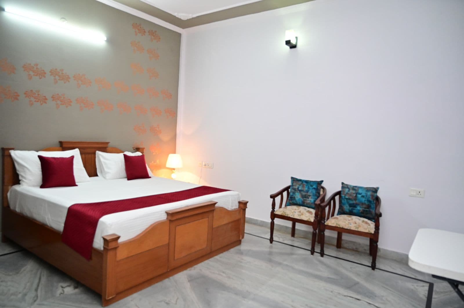 Spacious Private 3BHK Villa|Garden|Parking|Jaipur - Tap to explore photos