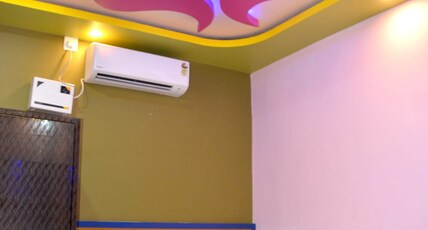 LODGE SRI JAGANNATH RESIDENCY Room Type - Deluxe Room with City View King Bed