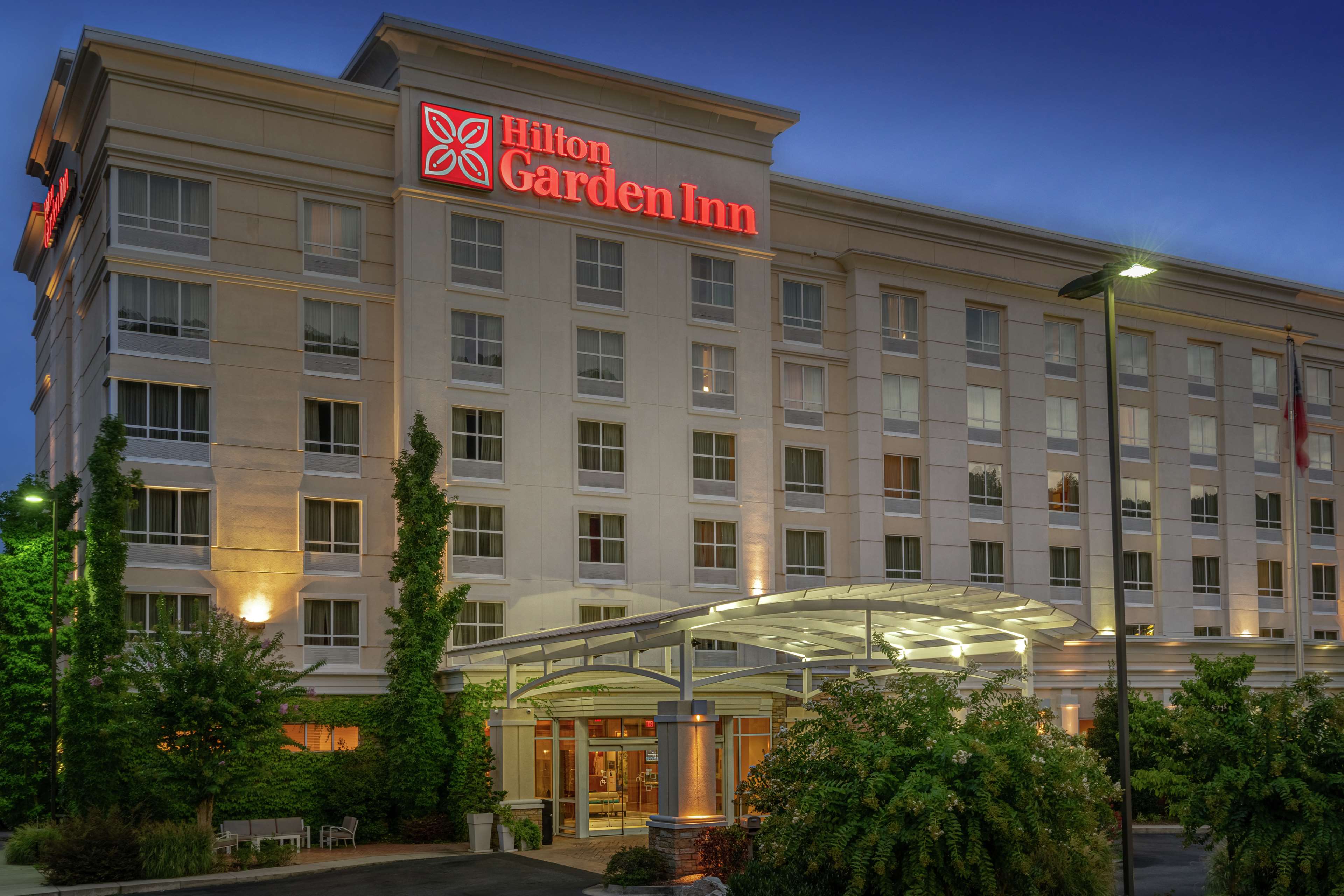 Hilton Garden Inn Dalton - Tap to explore photos