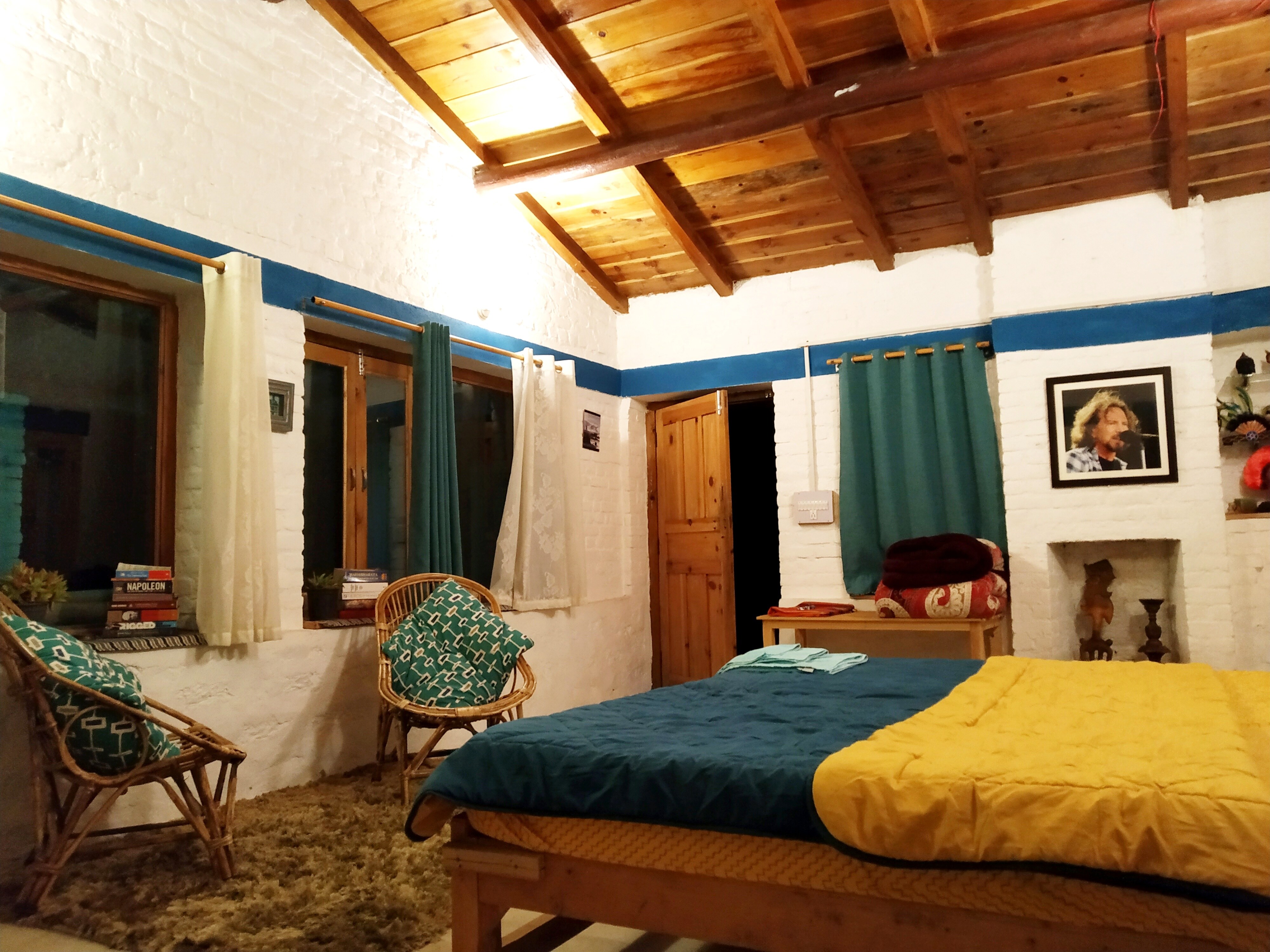 Keith's Riverside Cottages | Hill-view Rooms - Tap to explore photos