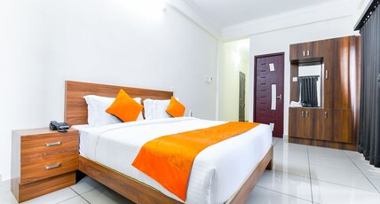 Hisham Suites- Cochin Room Type - Standard Double Non AC Room