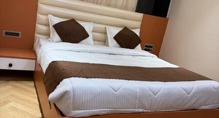 Hotel Sunshine Palace Room Type - DELUXE ROOM