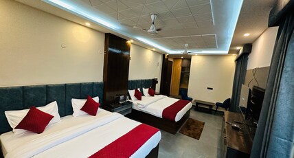 HOTEL SUDESH GANGA Room Type - Family Suite Room