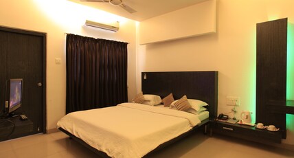 Hotel Rama Heritage Room Type - Maharaja Suite