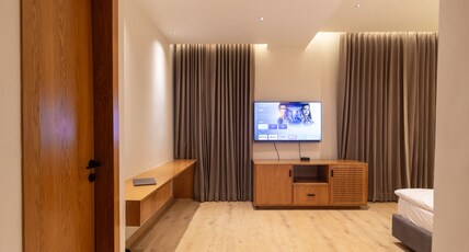 Farishta Garden And Cafe Room Type - Super Deluxe Room