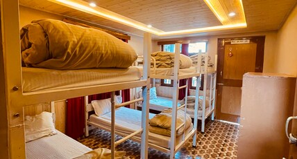 La Voglia Manali Room Type - Bed in 6-Bed Mixed Dormitory Room