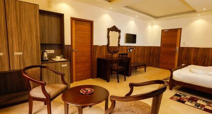 LAKSHMI RETREAT Room Type - Deluxe Double or Twin Room