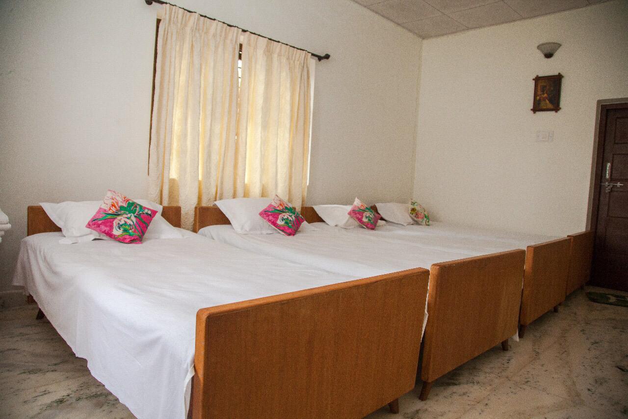Pepper Vines Homestay | Rooms & Caretaker - Tap to explore photos