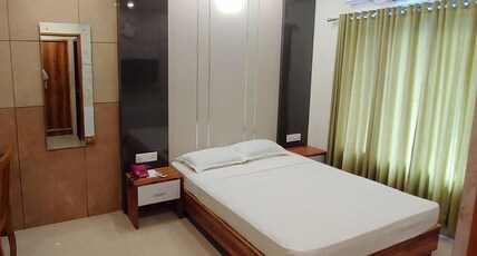 Sree Gokulam Sabari Room Type - Non AC Double Room