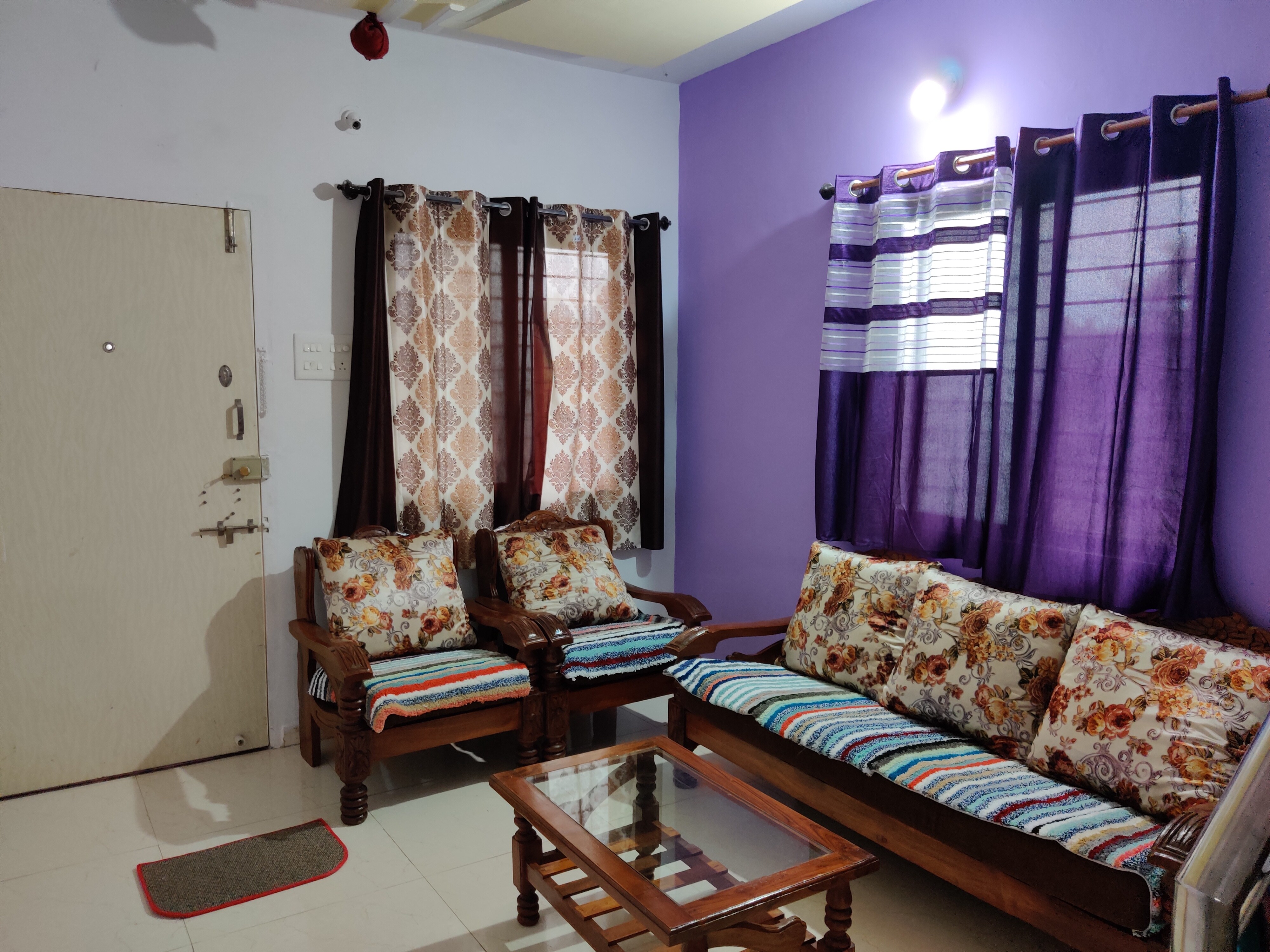 Independent 2BHK Bunglow Row House - Tap to explore photos