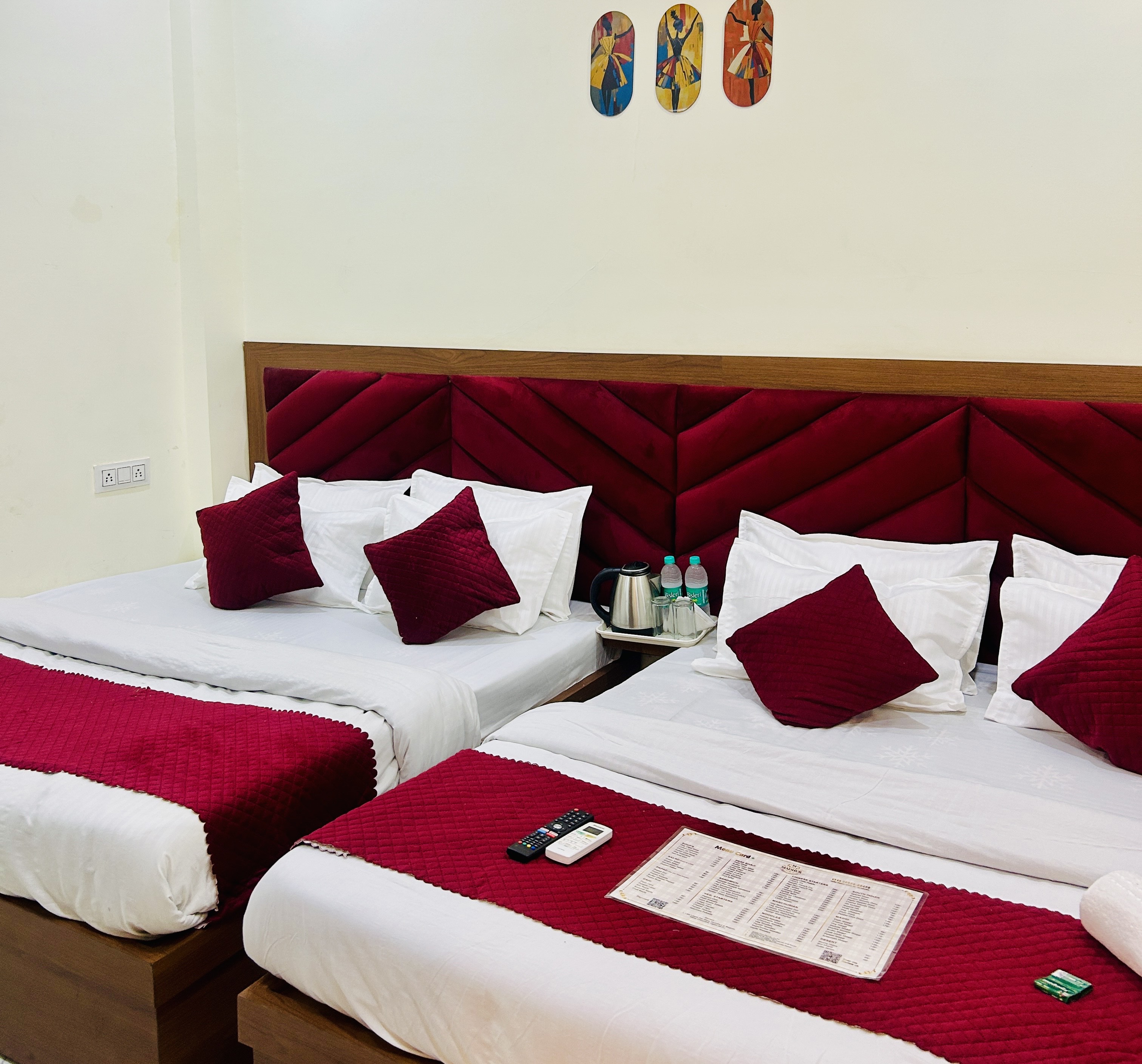 Hotel Shree - Tap to explore photos