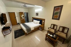 DADOs INN Panjim