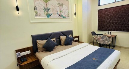 Hotel bhatia inn Room Type - Deluxe Room
