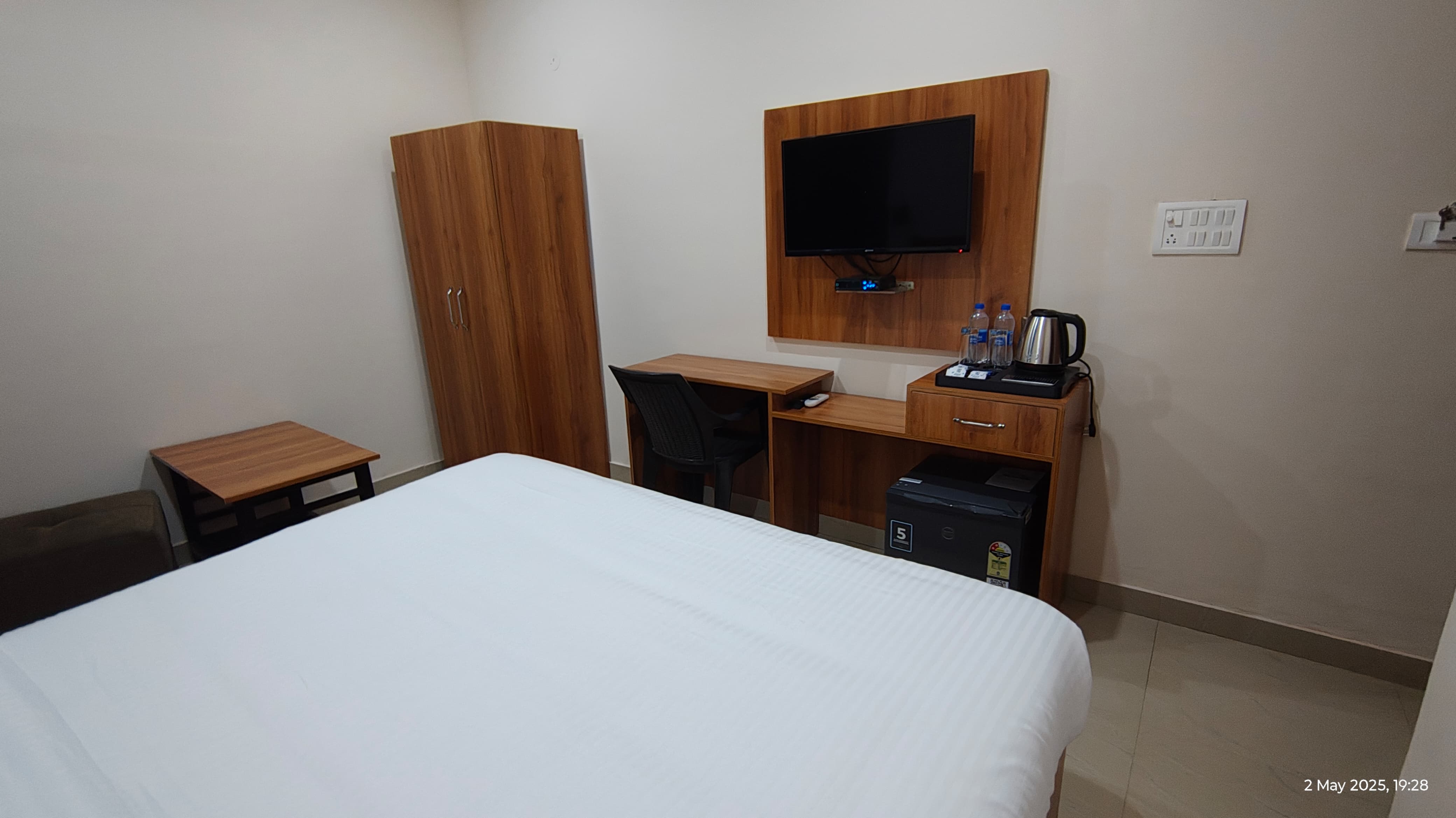 Ai 360 Degree Hotel Lansdowne - Tap to explore photos
