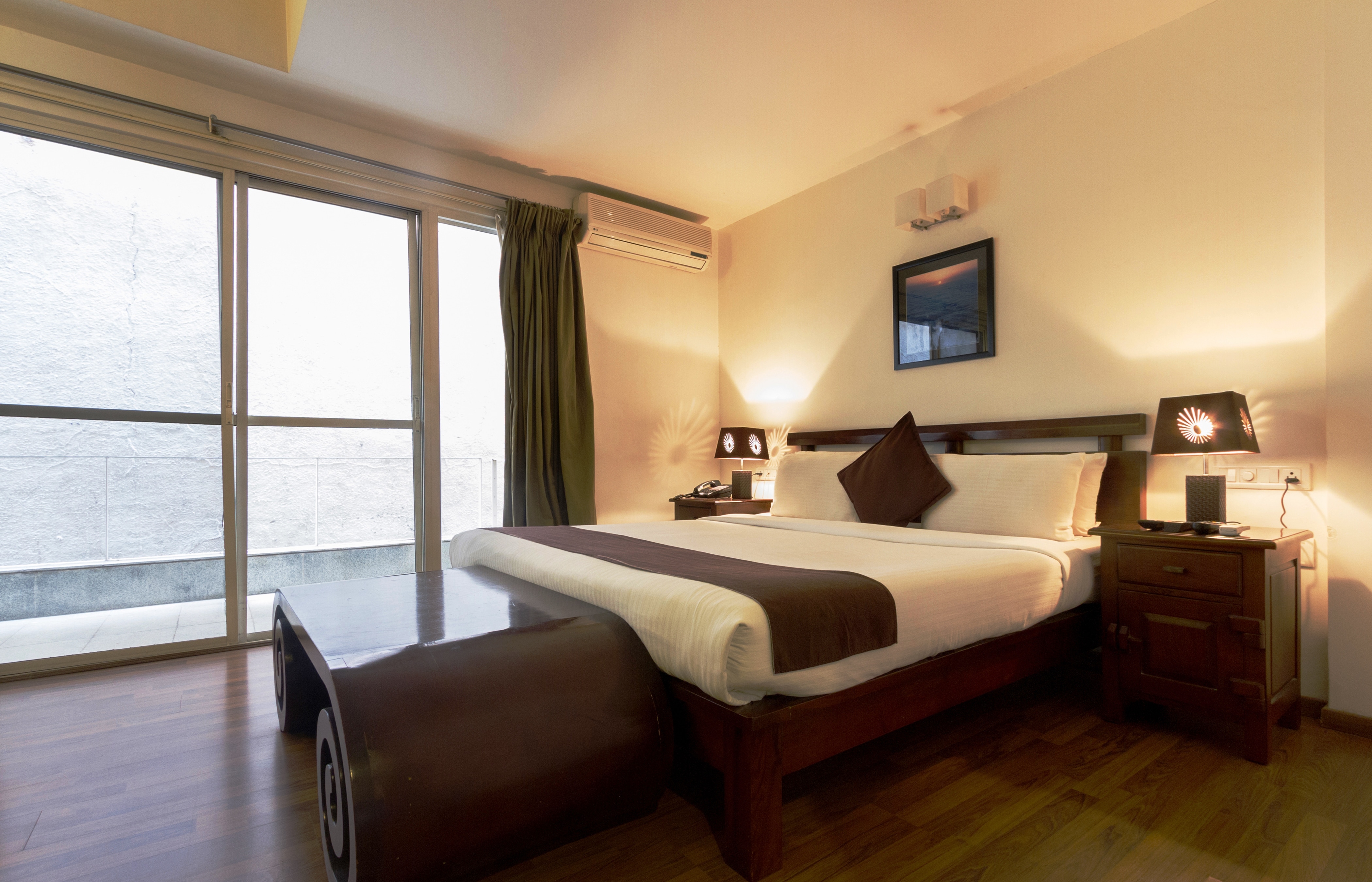 Maple Suites Serviced Apartments - Tap to explore photos