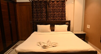 HOUSE On Park Street Room Type - Master Bedroom