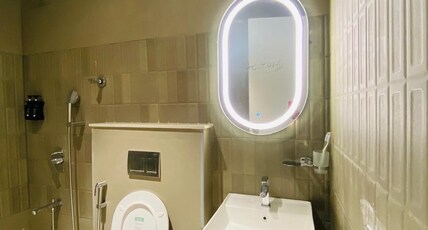 Hotel Raadhe Imperial Room Type - Superior Twin Room