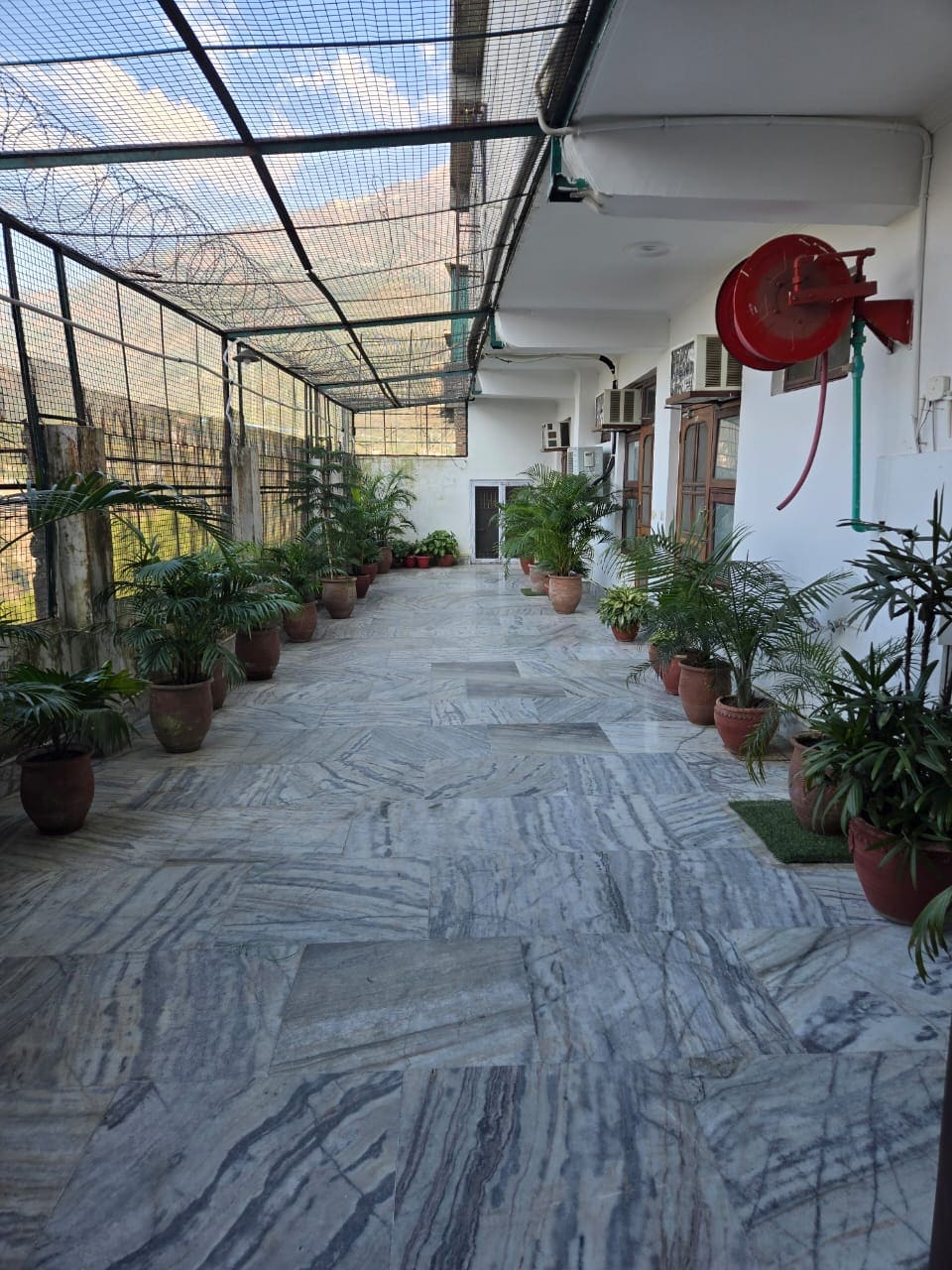 Hotel MahaLuxmi Palace - Tap to explore photos