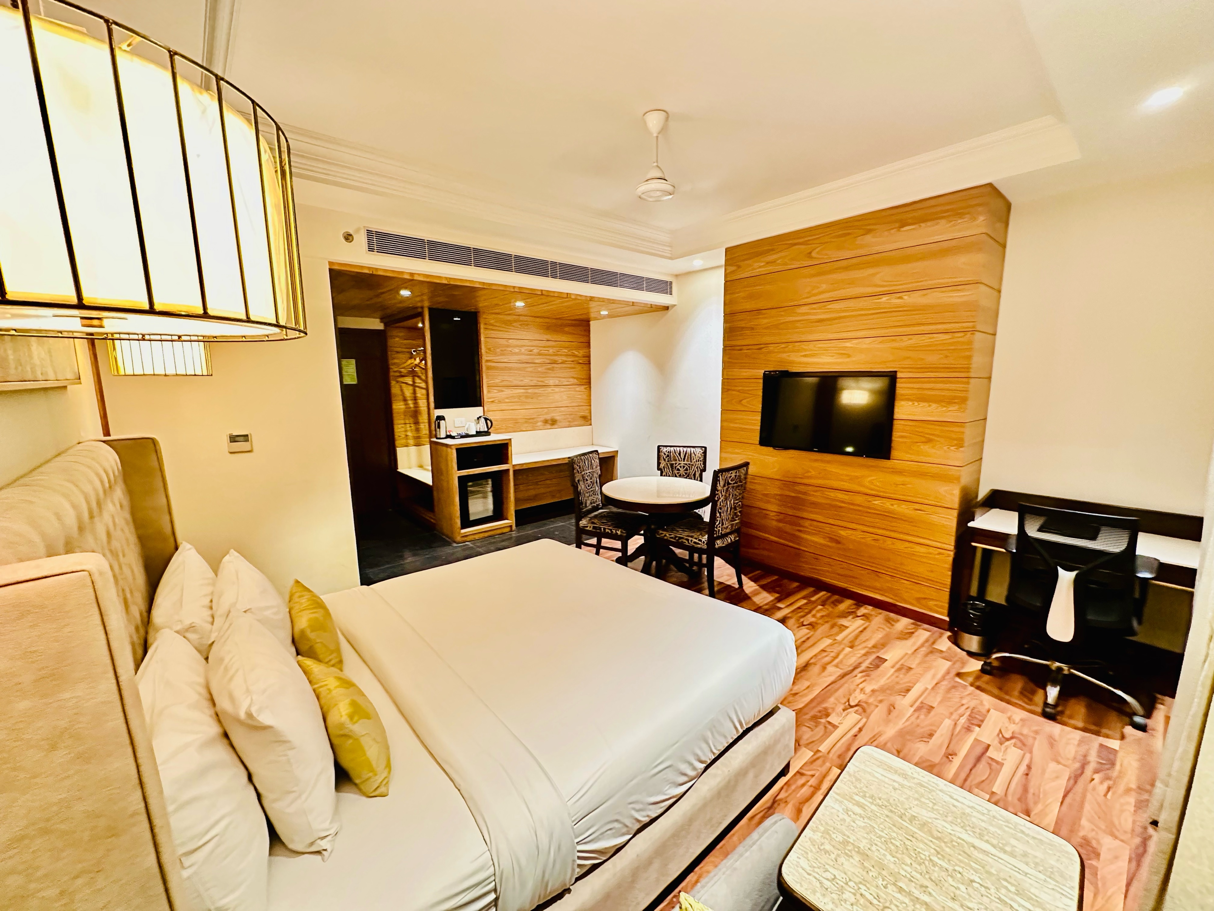HOTEL MARY LAND CHANDIGARH - Tap to explore photos
