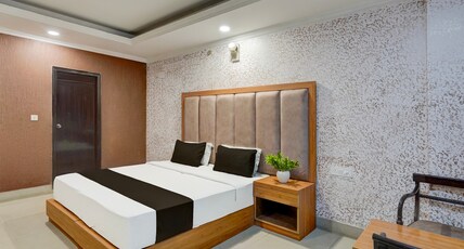 Collection O Awas Vikas Near Bus Stand Formerly Hotel Rivera Room Type - Classic