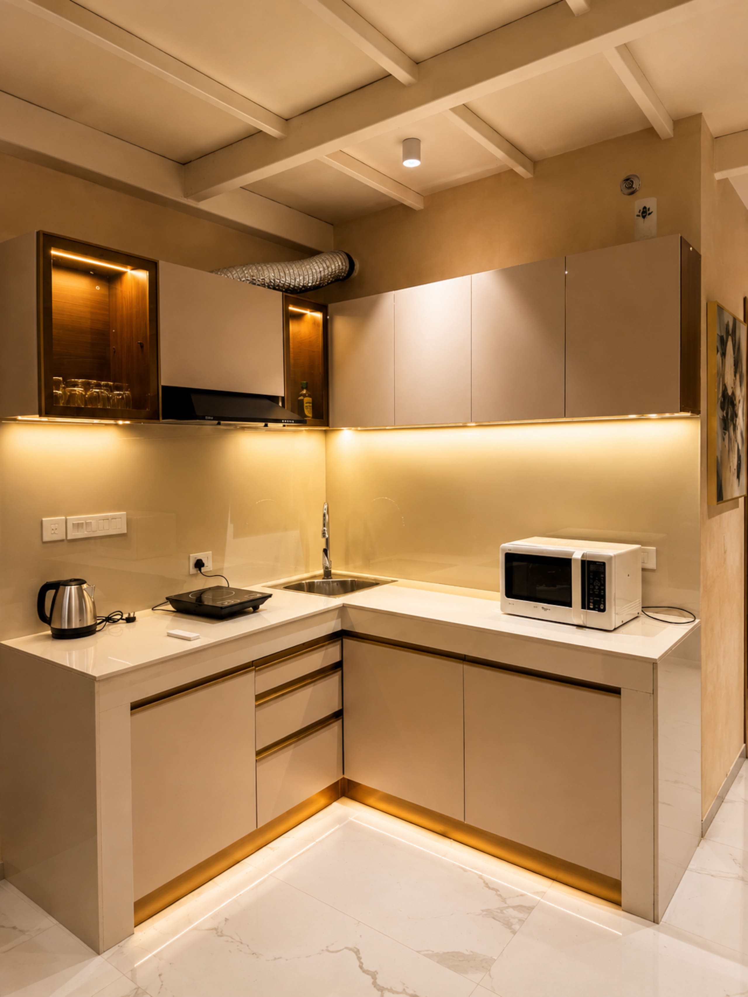 Luxury duplex with pool view in Gurugram stay - Tap to explore photos