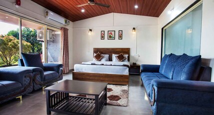 DARK FOREST RETREAT Room Type - Premium room