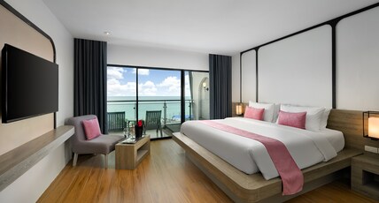 Andamantra Resort and Villa Phuket Room Type - Grand Deluxe Honeymoon