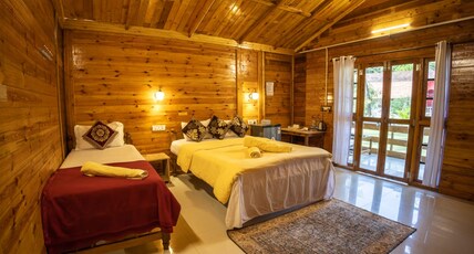 ROCKIT CAFE & STAY Room Type - Superior Triple Room
