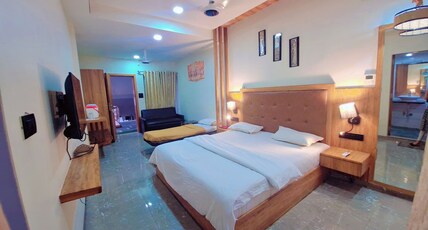 Hotel Royale Heritage Room Type - 3 Bed AC Room